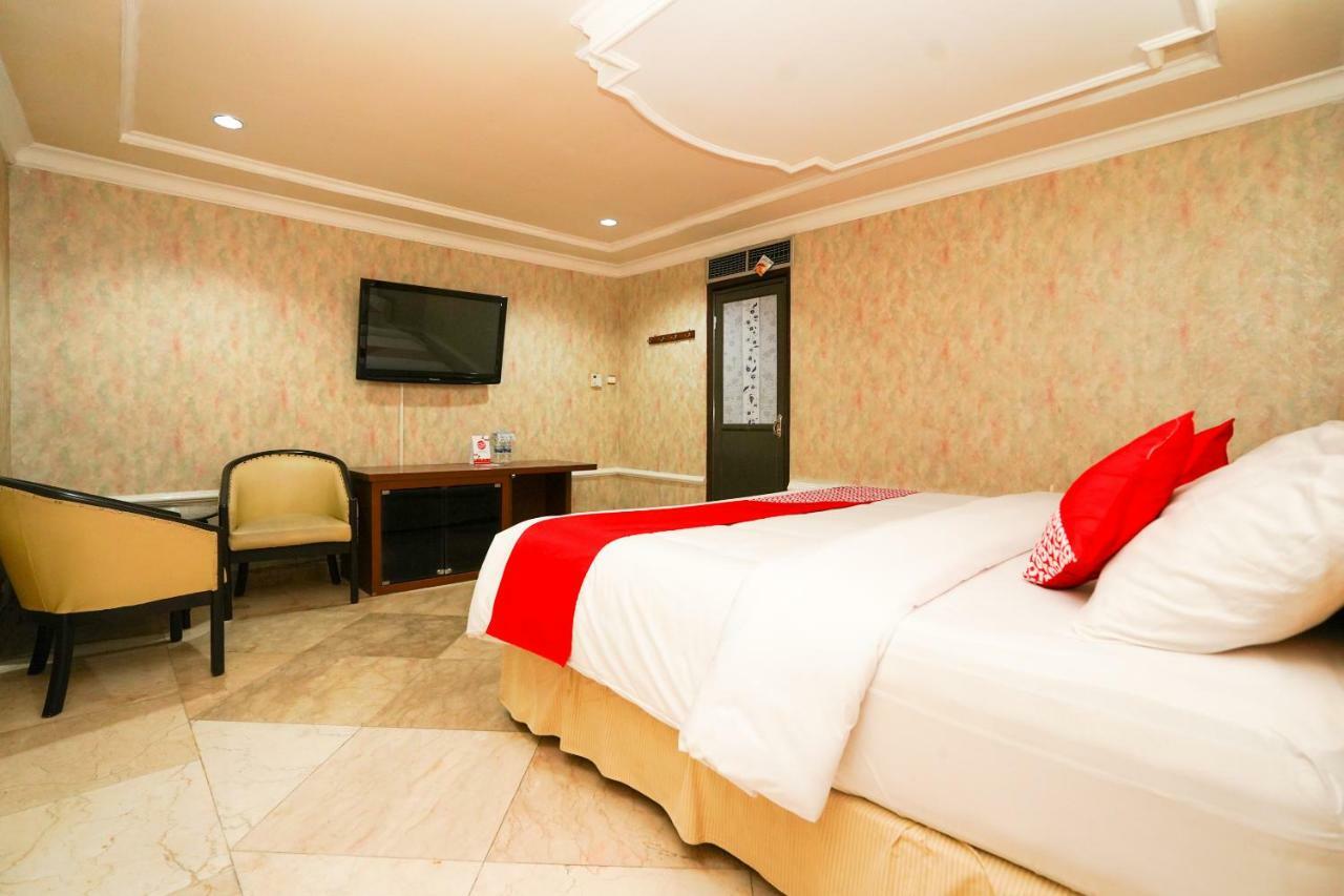 อิสทานา เปอร์มาตา ดิโนโย Hotel สุราบายา ภายนอก รูปภาพ